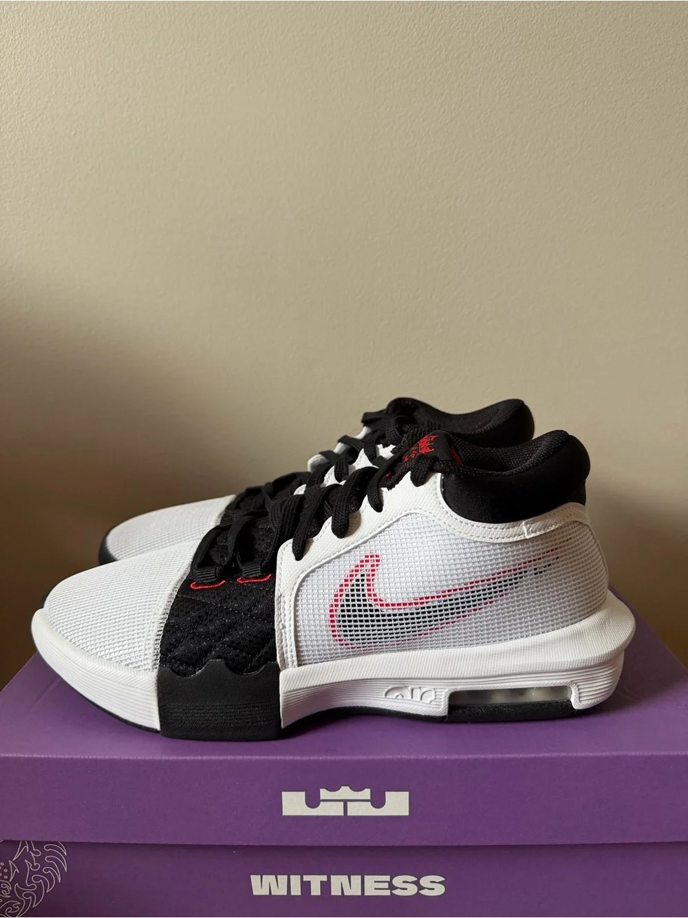 Nike Lebron Witness 8 White University Red FB2239-103 Men’s Size 12